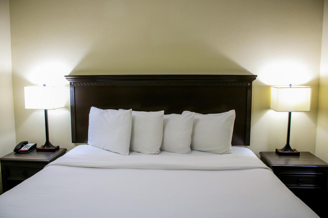 Country Inn & Suites By Radisson, Richmond West At I-64, Va Henrico Bagian luar foto