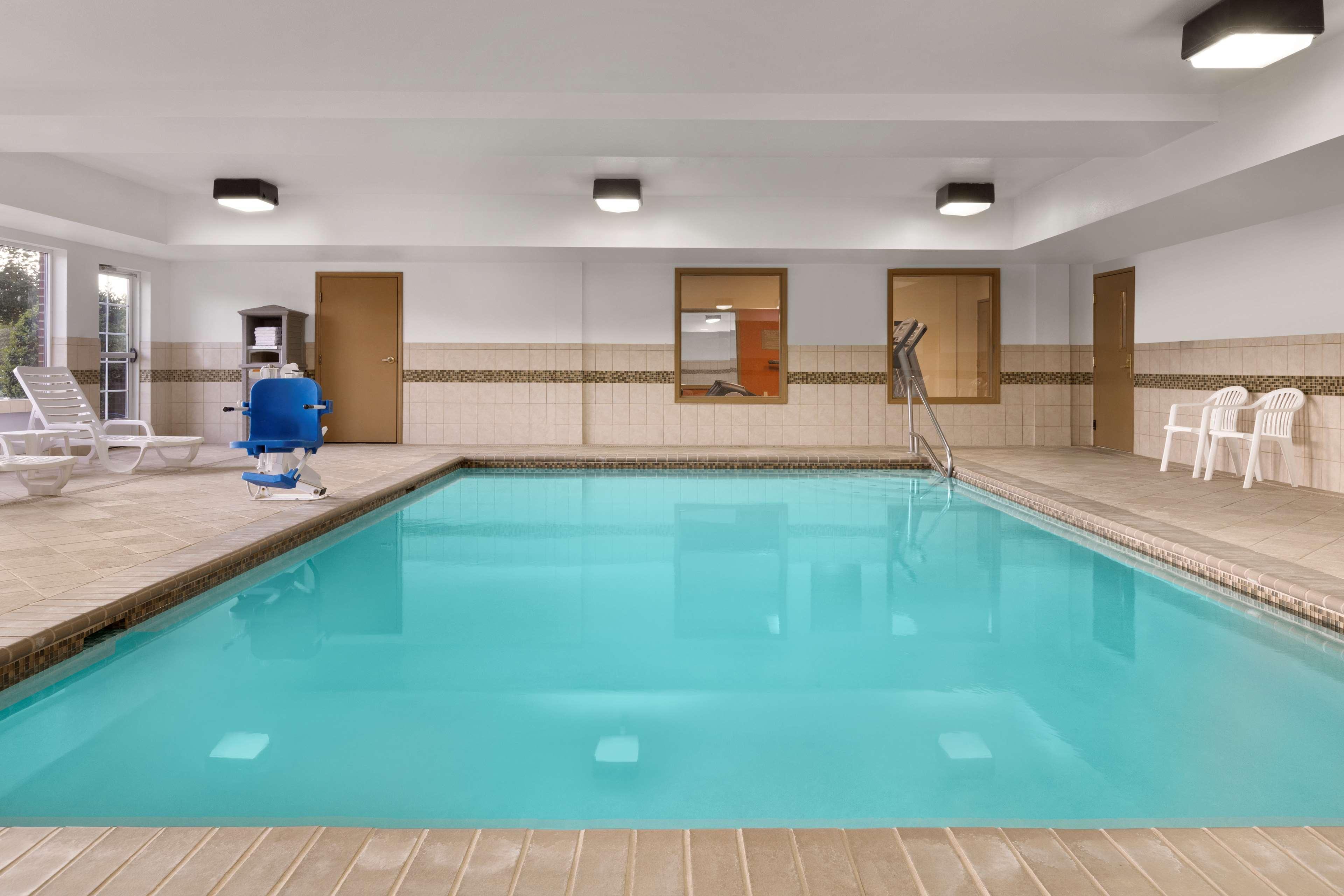 Country Inn & Suites By Radisson, Richmond West At I-64, Va Henrico Bagian luar foto