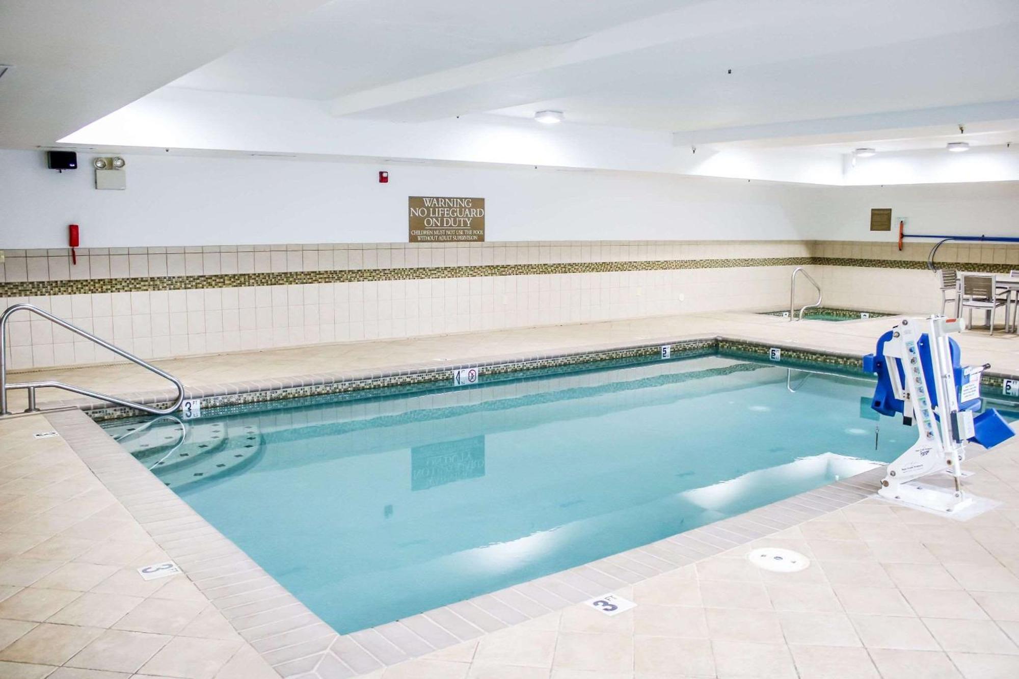 Country Inn & Suites By Radisson, Richmond West At I-64, Va Henrico Bagian luar foto